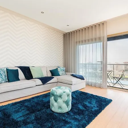 Apartment Modern Deco With Balcony Lisbon